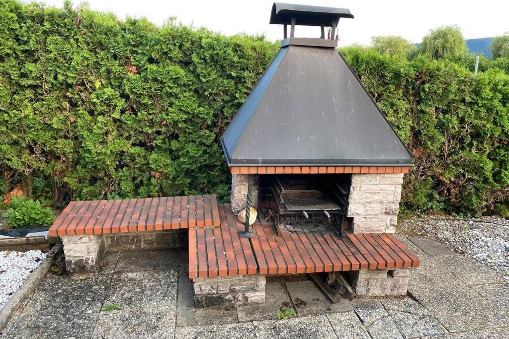 Die Seeblume - Ferienwohnung mit Pool und Seeblick Bodman-Ludwigshafen Exterior foto
