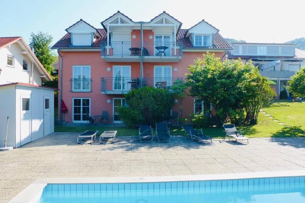 Die Seeblume - Ferienwohnung mit Pool und Seeblick Bodman-Ludwigshafen Exterior foto
