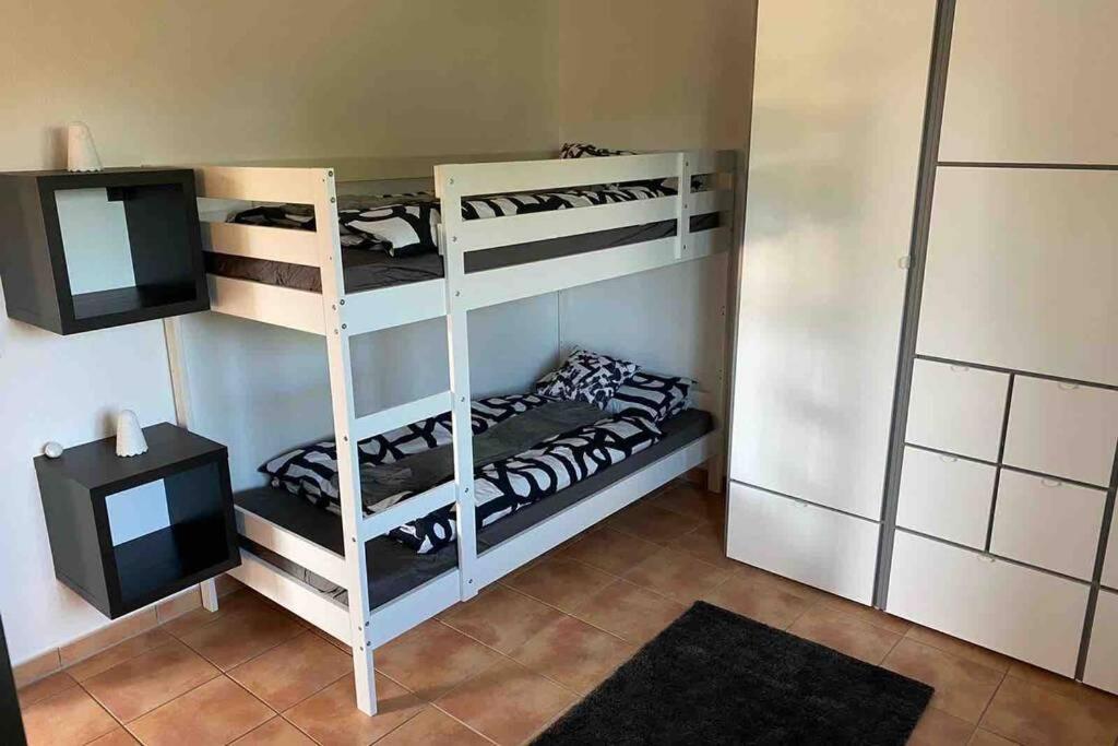 Die Seeblume - Ferienwohnung mit Pool und Seeblick Bodman-Ludwigshafen Exterior foto